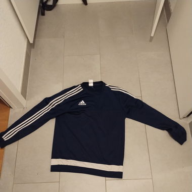 Adidas sweatshirt 