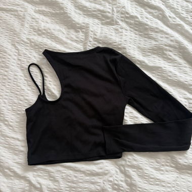 Asymmetrical Black Top