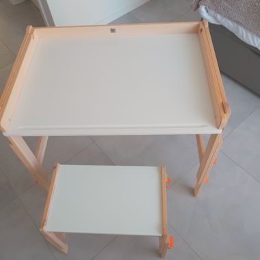 Kinder-Schreibtisch FLISAT Ikea