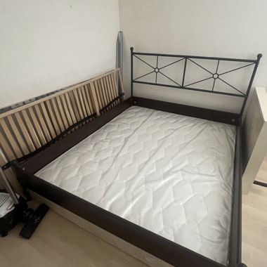 Bed with Frame and Slatted Base NEW!! 200cmx160cm