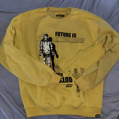Gelber Oversize-Sweatshirt