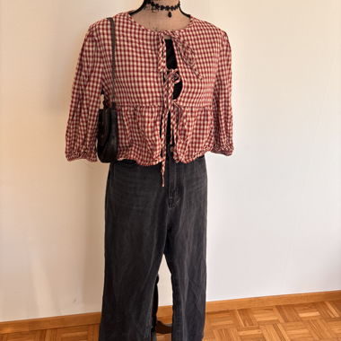 Jeans neri a vita alta