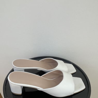 Weisse Pumps