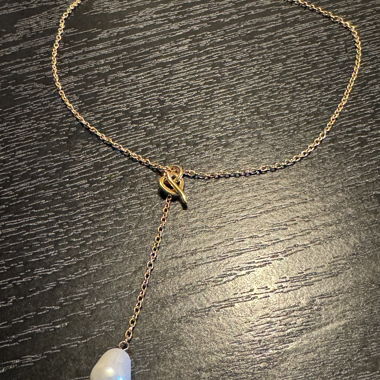 Gold-Coloured Necklace with Pearl Pendant