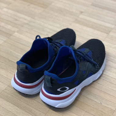 Sneakers Oakley blu e nere