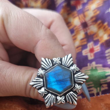 Bague étoile en argent et labradorite 