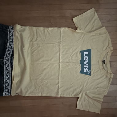 T-shirt Levis beige/giallo