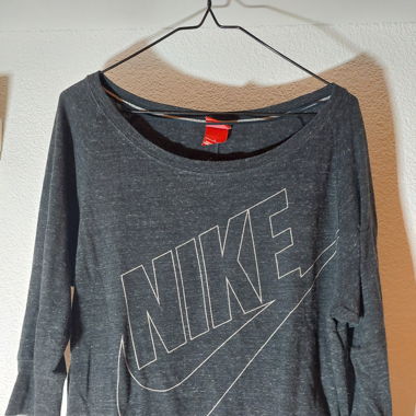 Leichter Puli Nike
