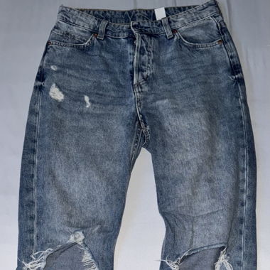 Jeans mit Löcher