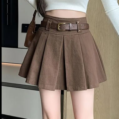 Faltenrock / pleated skirt