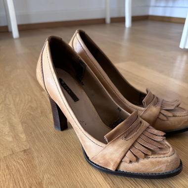 Zara Lederschuhe hellbraun