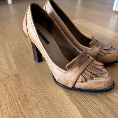 Zara Lederschuhe hellbraun