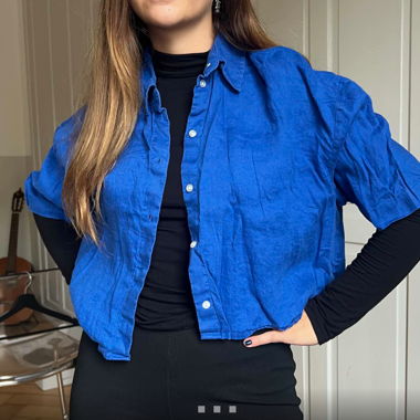 short blouse blue