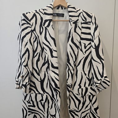 Blazer Zara à motif zèbre