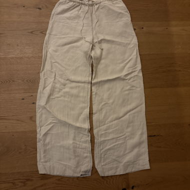 Pantaloni in tessuto beige chiaro