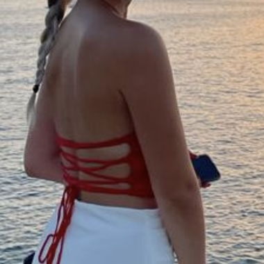 Rotes TOP