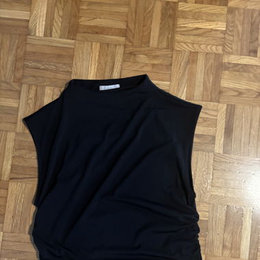 Schwarzes Top