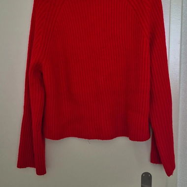Pull cotelé en laine rouge 