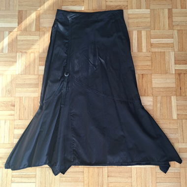 Gonna nera asimmetrica soft goth