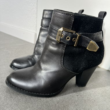 Ankle boots
