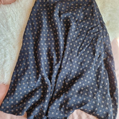 100% silk - Midi-Rock aus Seide mit zartem Muster
