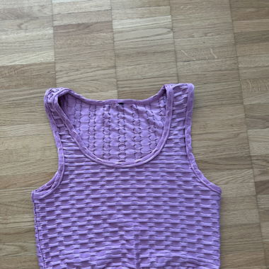 Top rose avec motif
