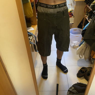 SHORTS 