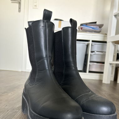 Boots Schwarz