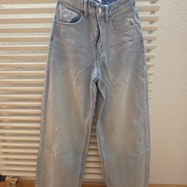 Jeans a gamba larga azzurro chiaro