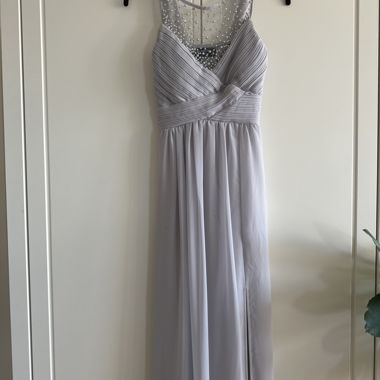 Gala-Abendkleid hellgrau