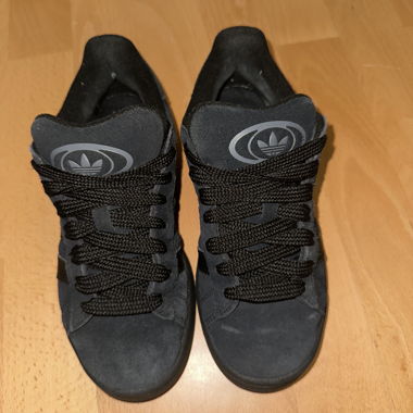 Baskets Adidas noires, taille 37 1/3