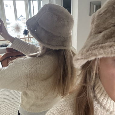 Fluffy brown bucket hat