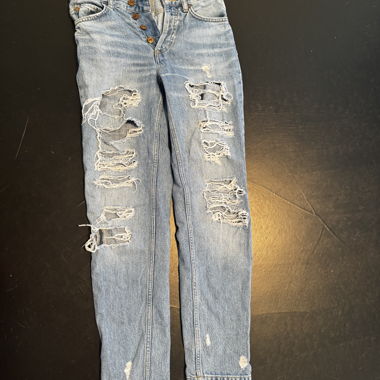 Zerrissene Jeans blau