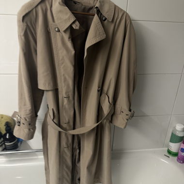 Trench coat beige con cintura
