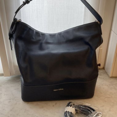 Marc'o Polo purse 