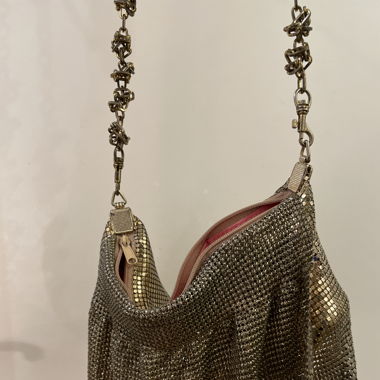goldige clutch handtasche