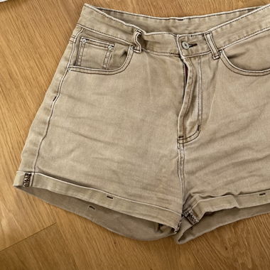 brauen kurze jeans