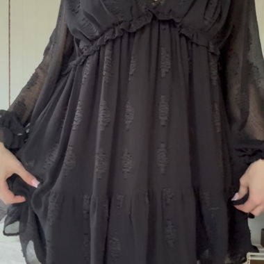 Robe noire en mousseline