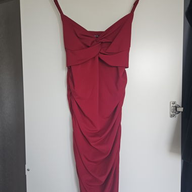 Elegant Bordeaux Red Dress