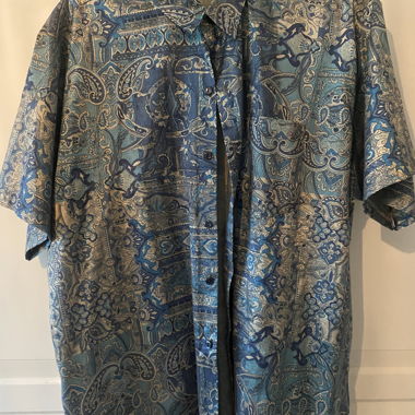 turquoise shirt