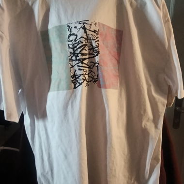 T-shirt grafico bianco