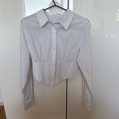 Kurze Bluse