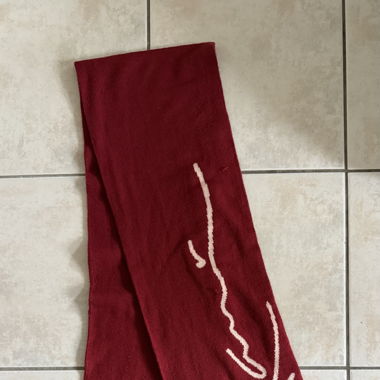 Écharpe Karl Kani rouge 150 cm / 24 cm
