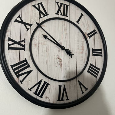Orologio da parete romano