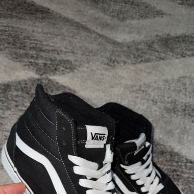 Vans 