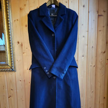 Langer Mantel mit 2 Taschen in Marineblau