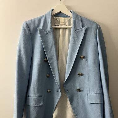 BLUE BLAZER