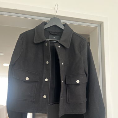 Leichte Jacke