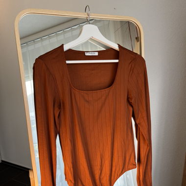 Body rippstyle rostrot
