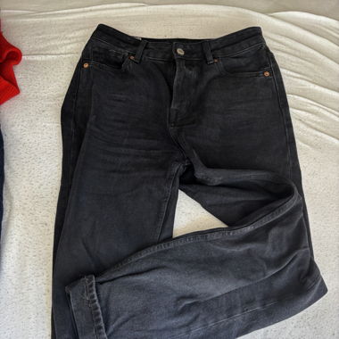 schwarze Kings of Indigo Jeans